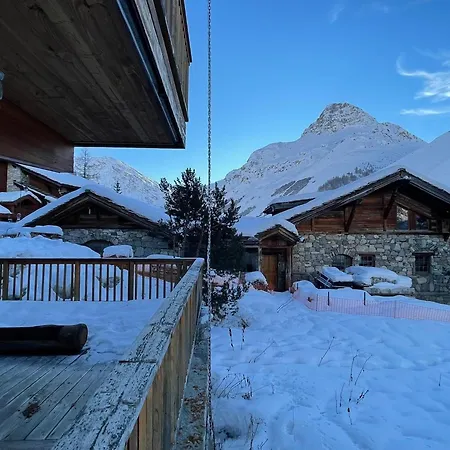Rustique Avec Cheminée, Terrasse Et Garage à Val D'isère - Fr-1-694-16 Val-dʼIsère
