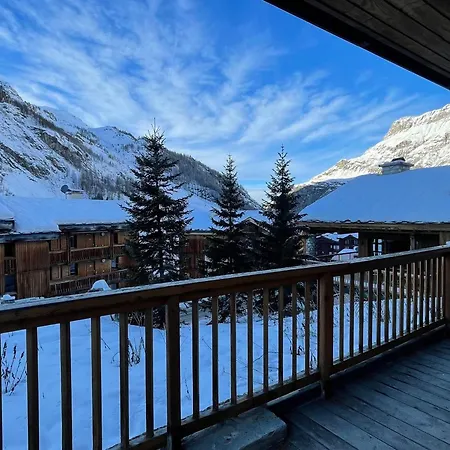Rustique Avec Cheminée, Terrasse Et Garage à Val D'isère - Fr-1-694-16 * Val-dʼIsère